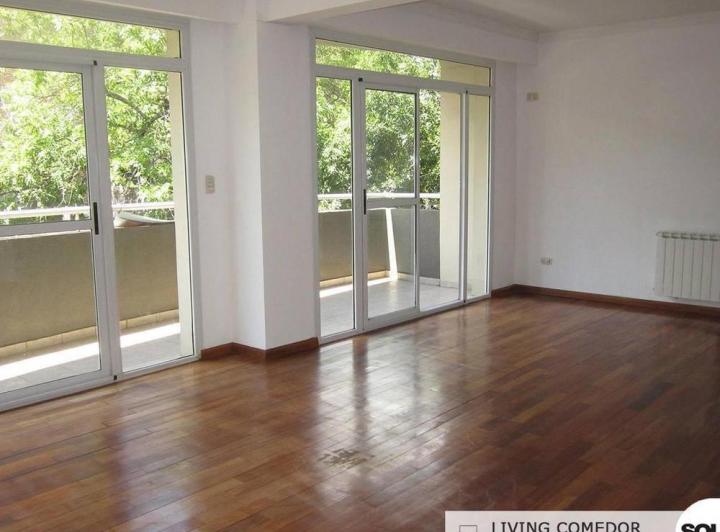 Departamento · 140ha · 5 Ambientes · 1 Cochera