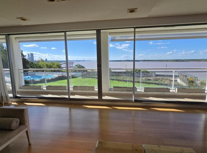 Departamento · 240m² · 3 Dormitorios · 4 Cocheras