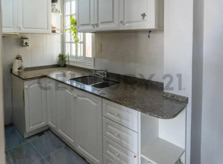 Departamento · 61m² · 4 Ambientes · 1 Cochera