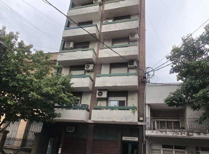 Departamento · 102m² · 6 Ambientes