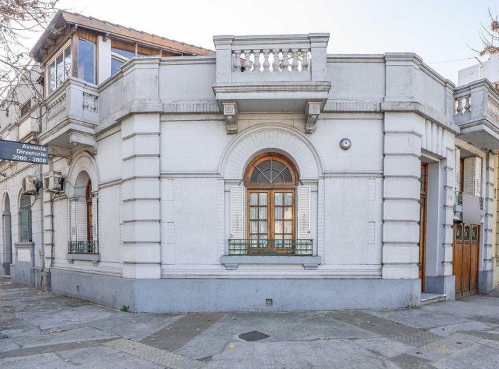Casa · 150m² · 5 Ambientes · 1 Cochera