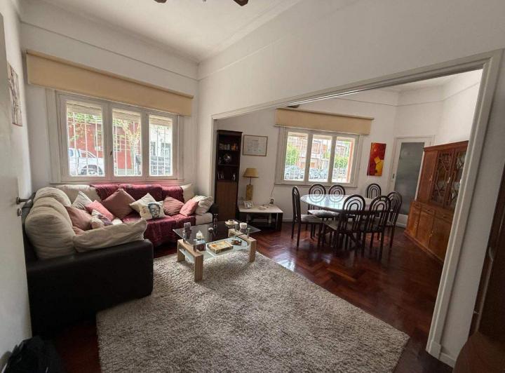 Casa · 204m² · 6 Ambientes · 1 Cochera
