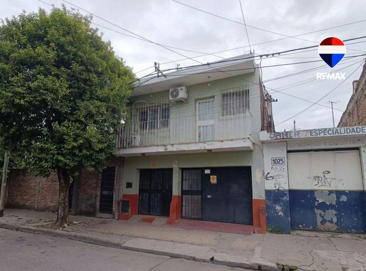 Casa · 138m² · 8 Ambientes