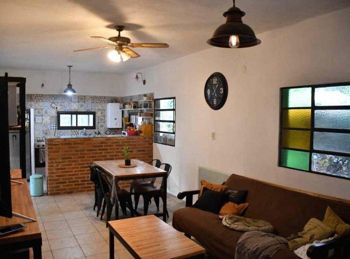 Casa · 130m² · 4 Ambientes · 3 Cocheras