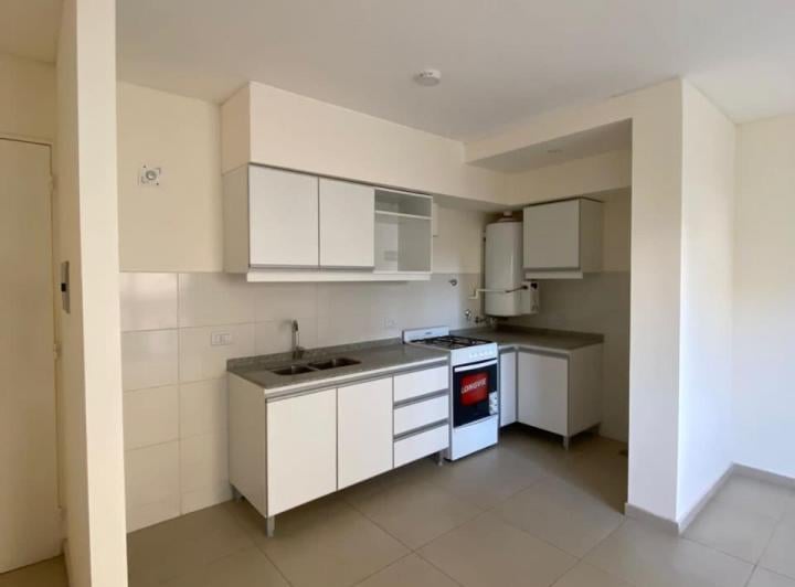 Departamento · 70m² · 4 Ambientes · 1 Cochera