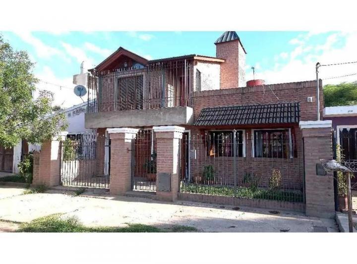 Casa · 166m² · 1 Ambiente · 1 Cochera