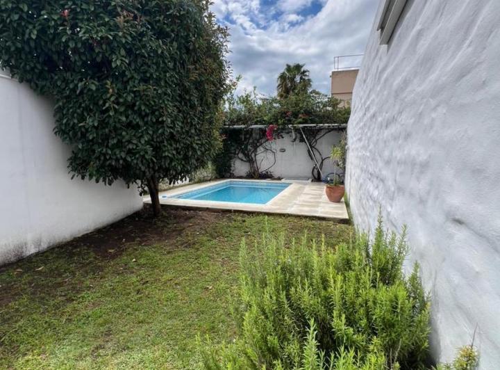 Casa · 151m² · 5 Ambientes · 2 Cocheras