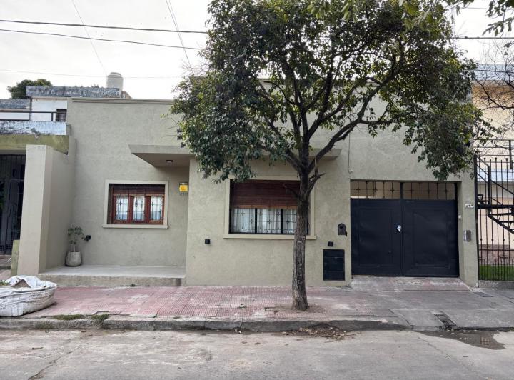 Casa · 113m² · 2 Dormitorios