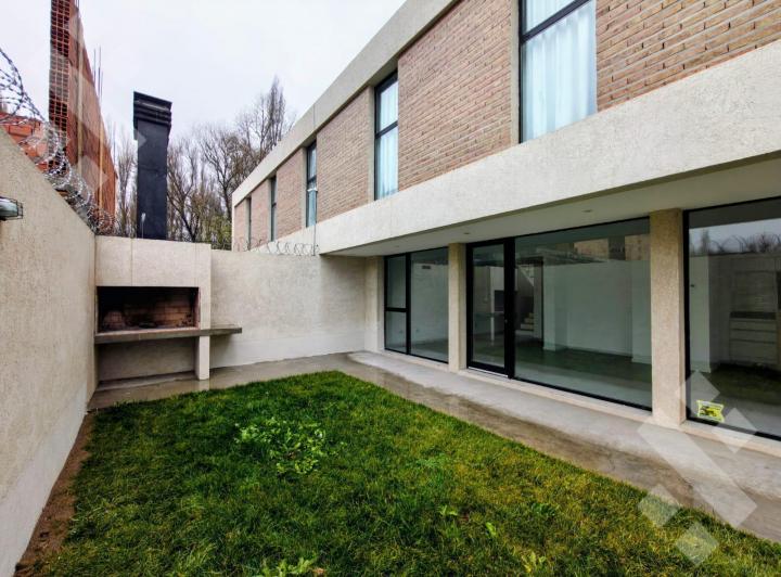 PH · 200m² · 4 Ambientes · 2 Cocheras