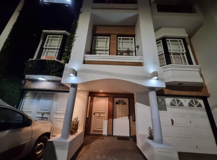 PH · 163m² · 5 Ambientes · 1 Cochera