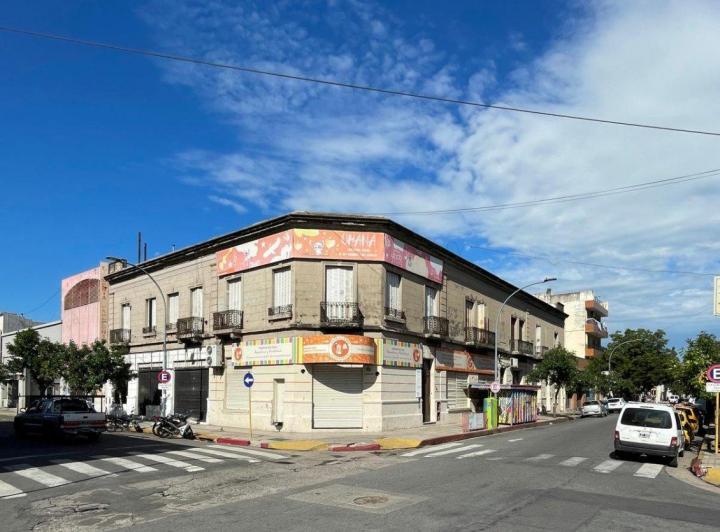 Departamento · 180m² · 5 Ambientes
