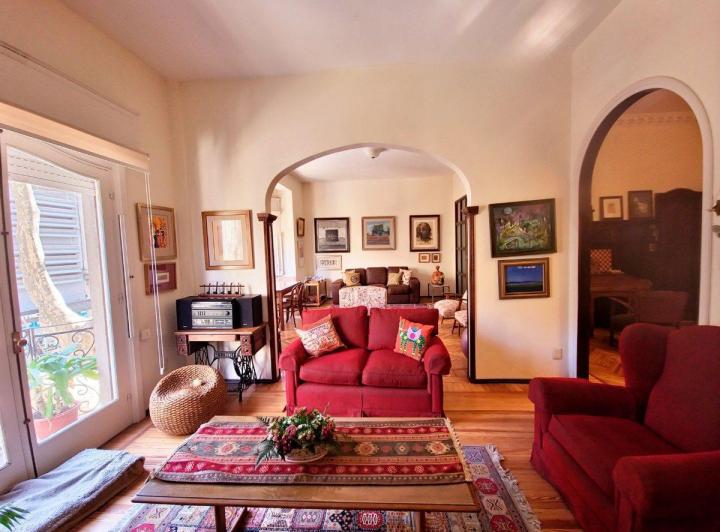 Departamento · 180m² · 6 Ambientes · 1 Cochera
