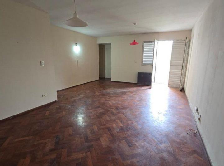 Departamento · 120m² · 6 Ambientes · 1 Cochera