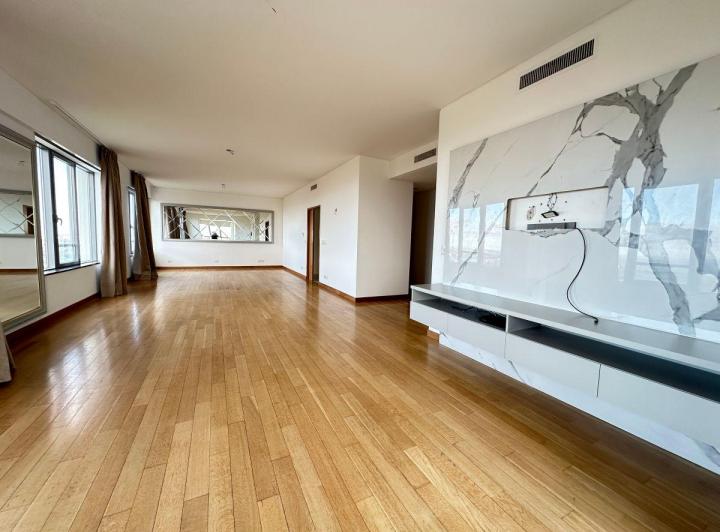 Departamento · 233m² · 4 Ambientes · 3 Cocheras