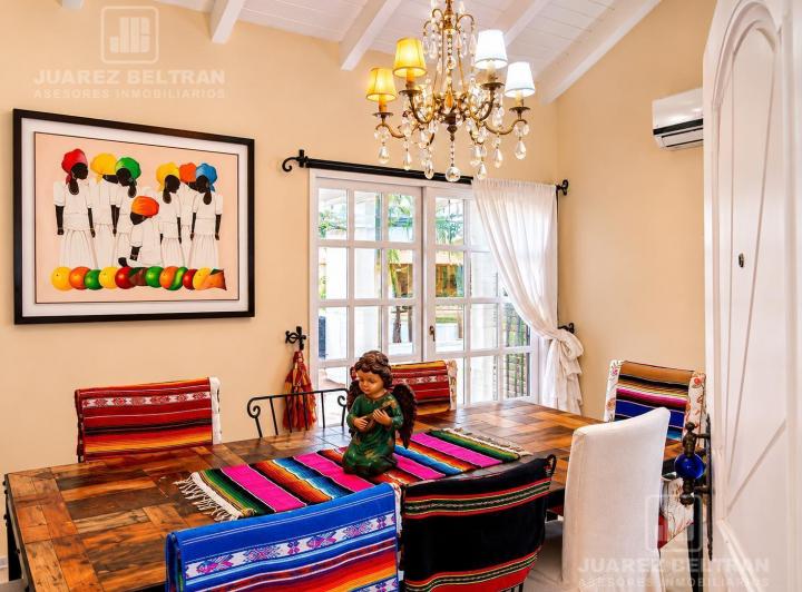 Casa · 174m² · 3 Ambientes · 2 Cocheras