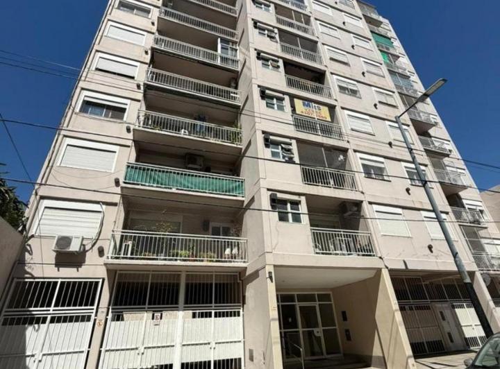 Departamento · 73m² · 4 Ambientes · 1 Cochera