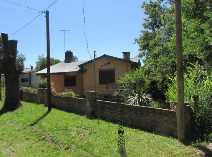 Casa · 98m² · 4 Ambientes · 2 Cocheras