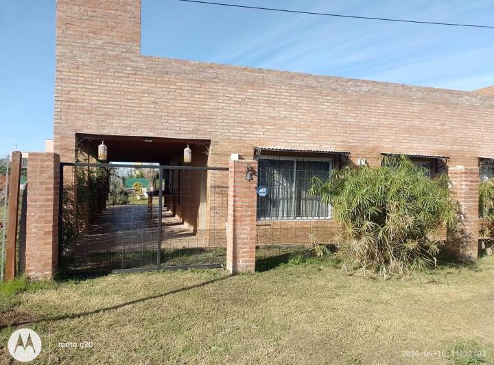 Casa · 585m² · 5 Ambientes · 2 Cocheras
