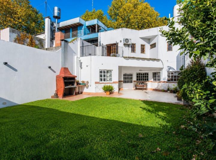 Casa · 161m² · 4 Ambientes · 1 Cochera