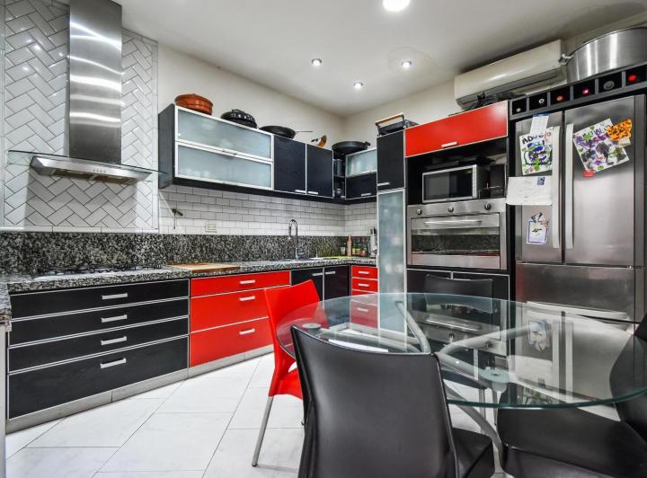 Casa · 204m² · 4 Ambientes · 1 Cochera