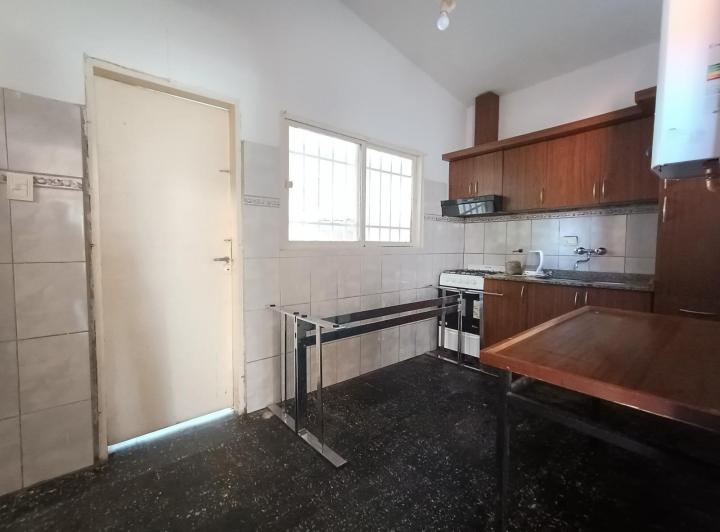 Casa · 142m² · 5 Ambientes · 1 Cochera