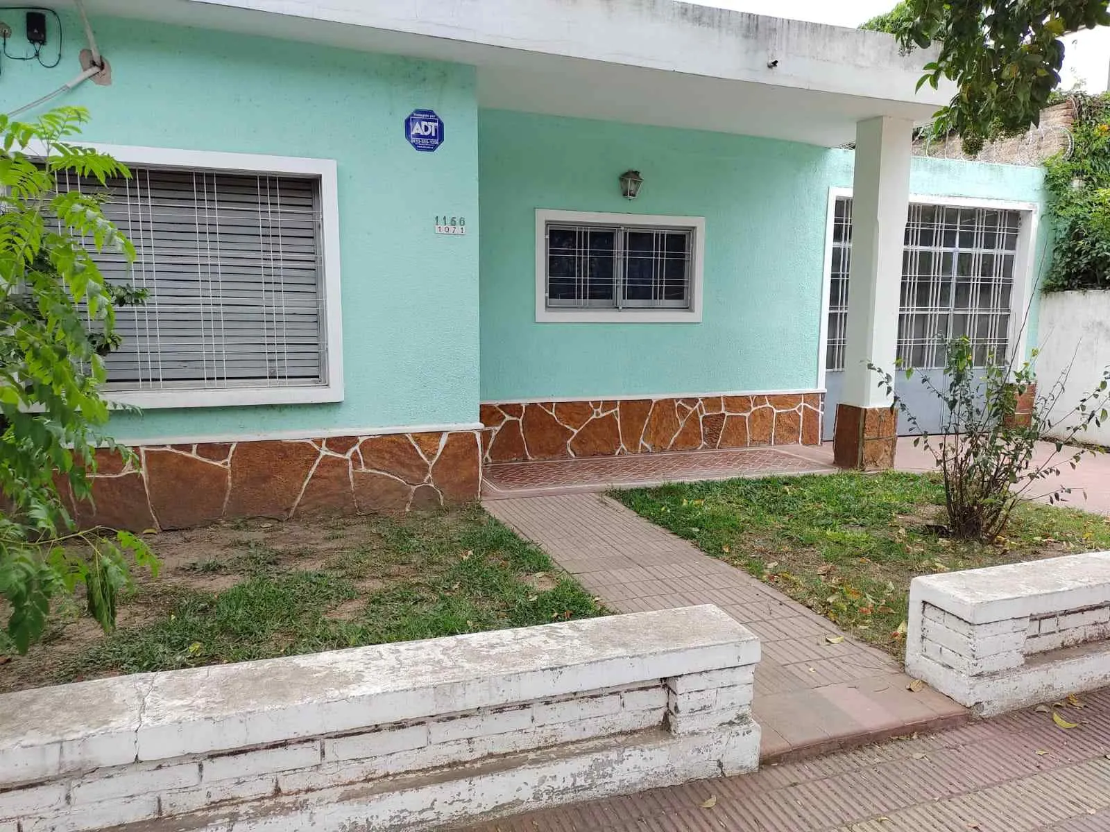 Venta casa en barrio Jardin, Excelente ubicacion, a cuadras del Paseo
