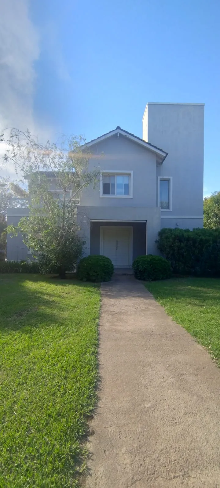 VENTA CASA LOS ARBOLES  VALLE ESCONDIDO