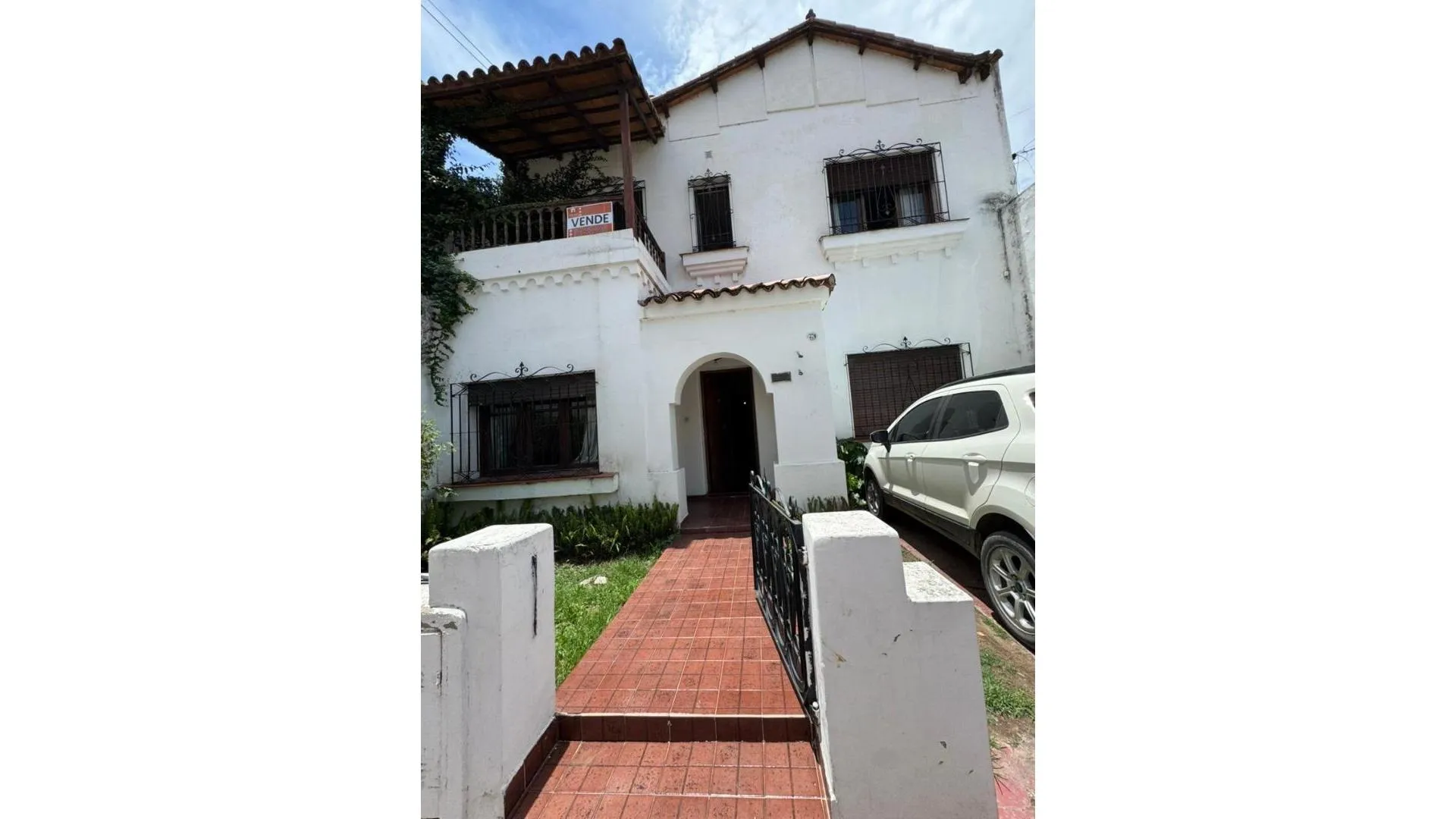 Exc casa vta 4 dor suite/gge/patio/dep Pje Mollinedo 300
