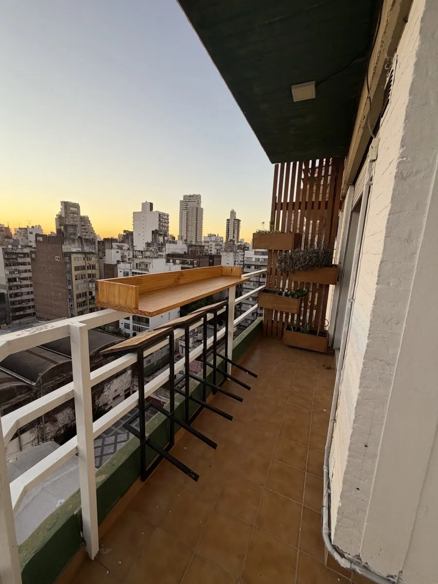 Venta. Departamento un dormitorios. Zona río. Con Balcón