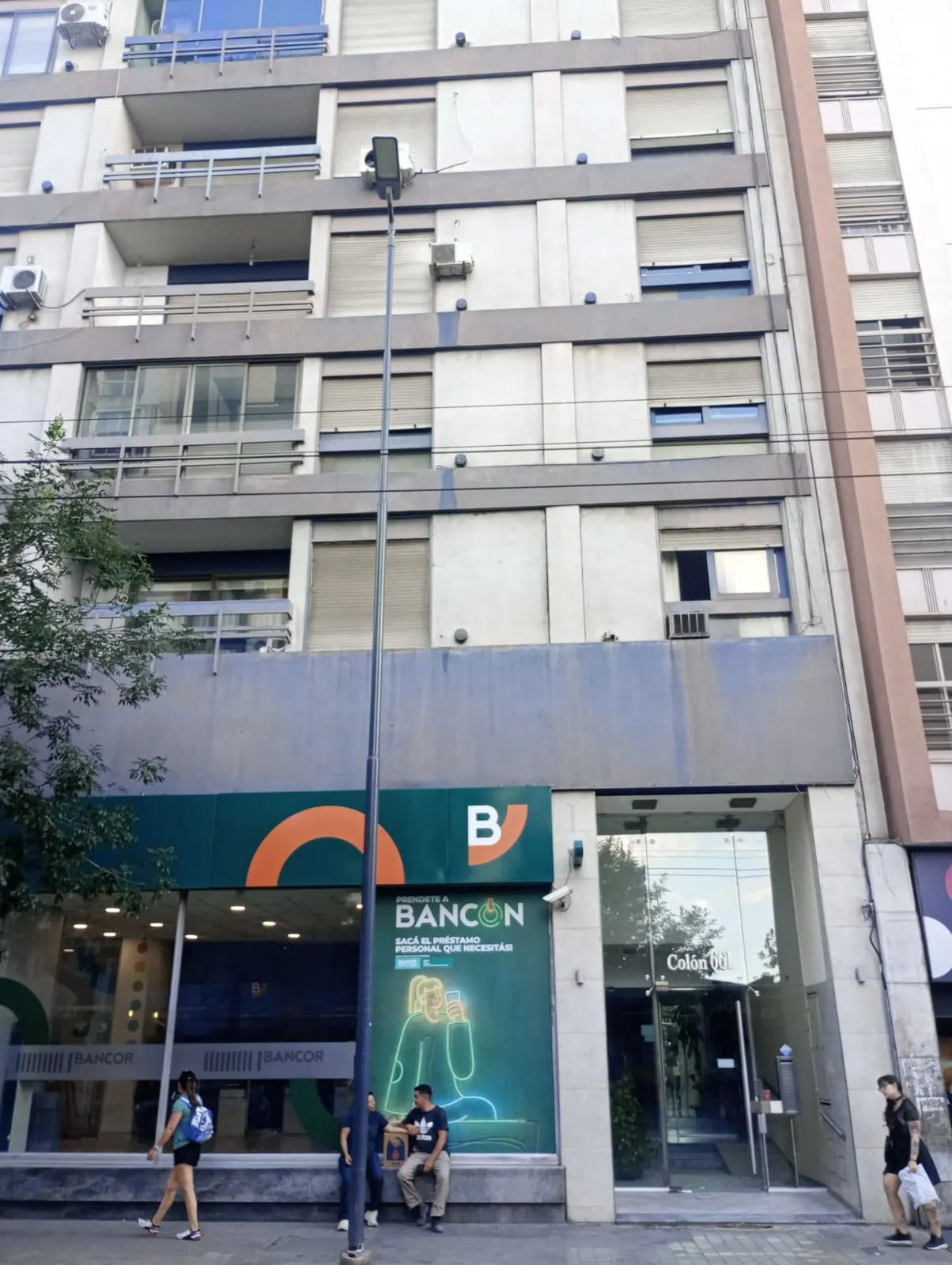 ALQUILO 2 DORMITORIOS CON 2 PATIOS COLON CASI CAÑADA