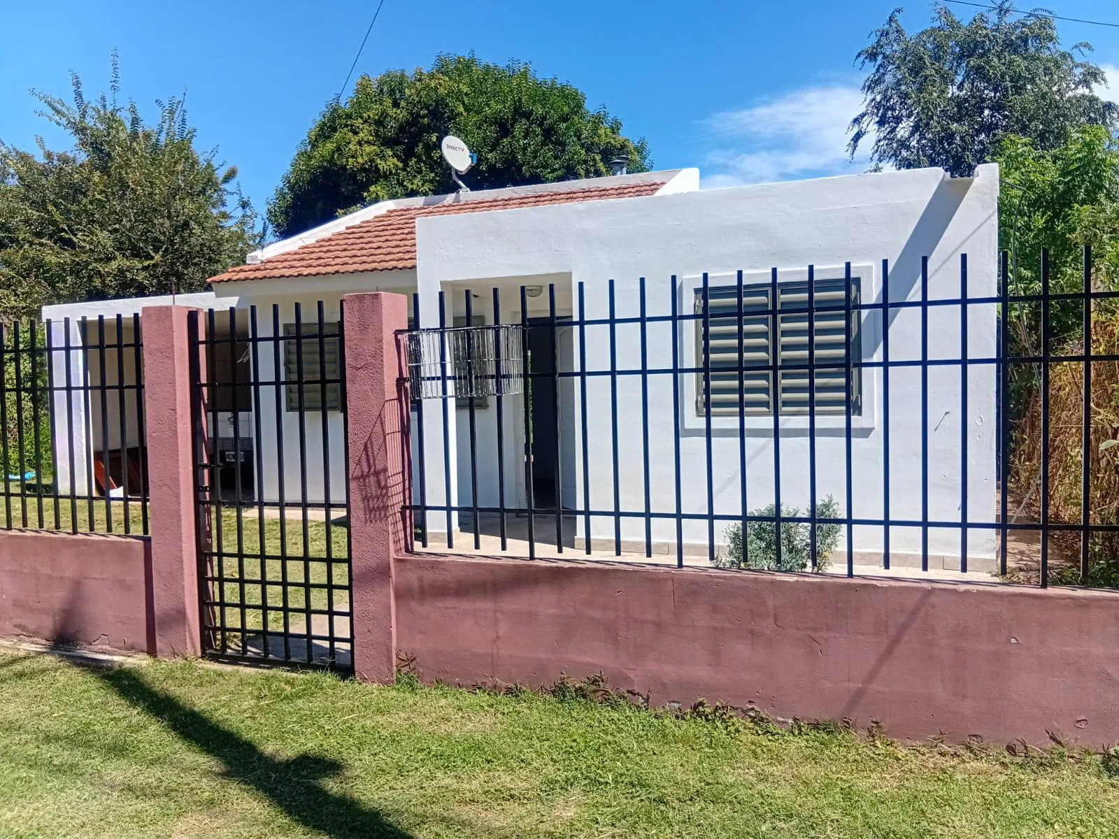 APTO CRÉDITO.Vendo casa c2 dorm. B Villa Allende Parque.