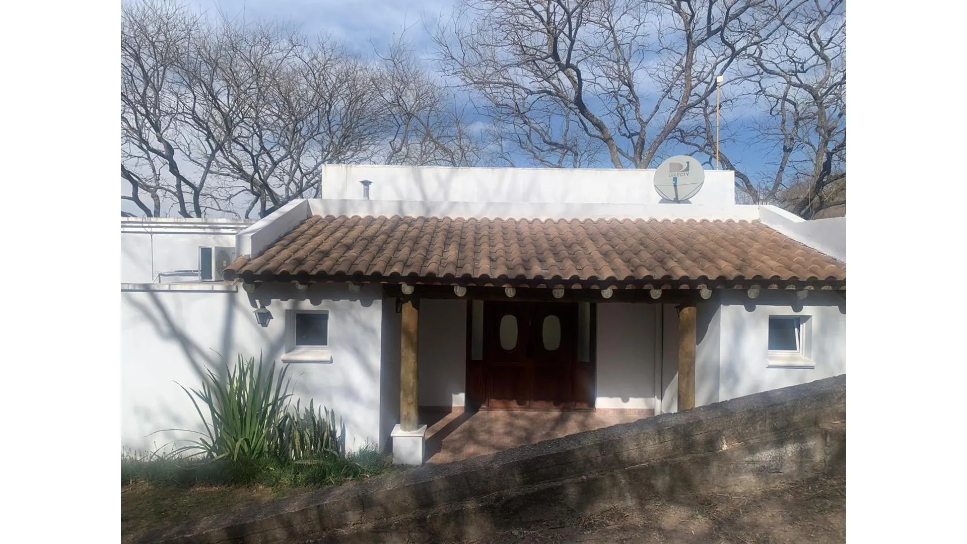 Exc.casa vta 2 dor gge/suite/jard exc zona La Aguada