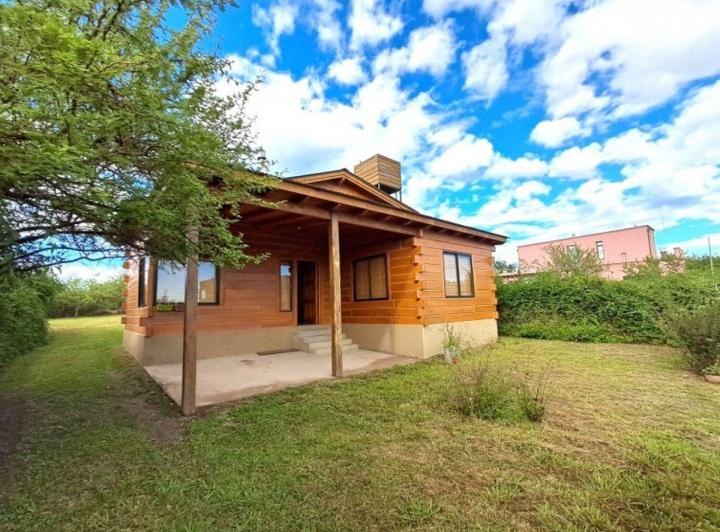 Casa · 74m² · 3 Ambientes · 1 Cochera