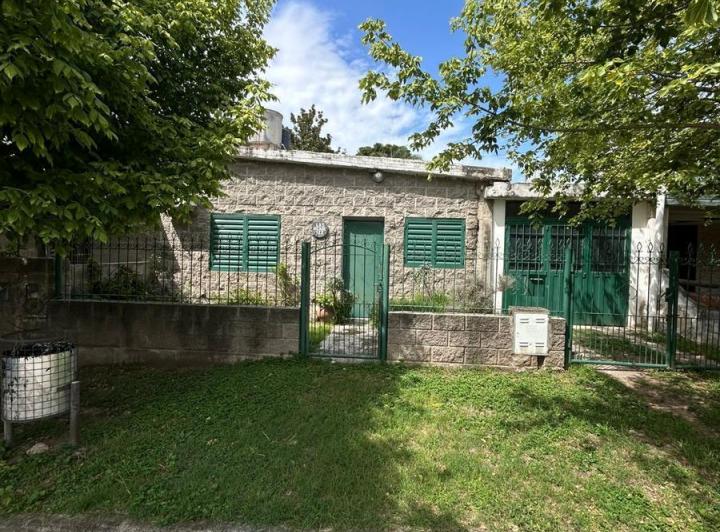 Casa · 108m² · 2 Dormitorios · 1 Cochera
