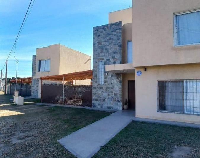 Casa · 186m² · 2 Ambientes · 1 Cochera