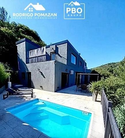 Casa · 200m² · 3 Dormitorios · 2 Cocheras