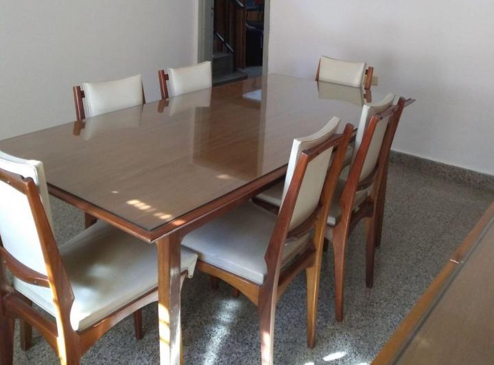 Casa · 197m² · 8 Ambientes
