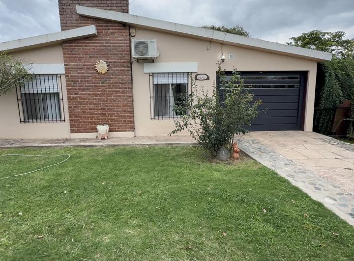 Casa · 144m² · 7 Ambientes · 1 Cochera