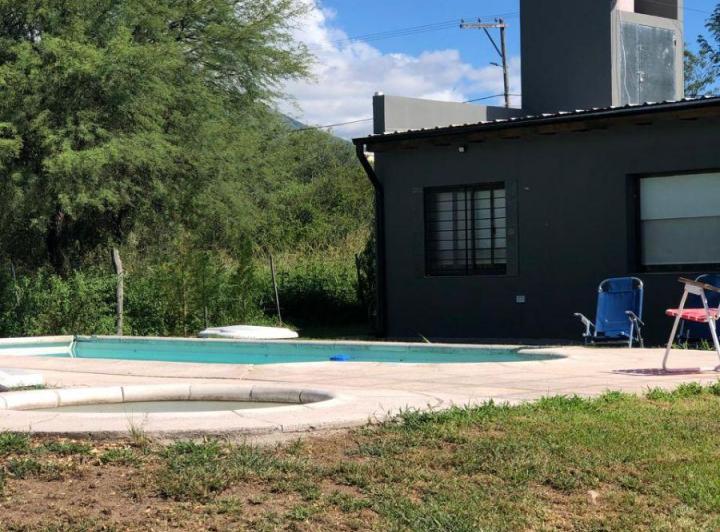 Casa · 97m² · 3 Ambientes · 2 Cocheras