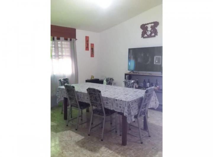 Casa · 172m² · 3 Ambientes · 2 Cocheras