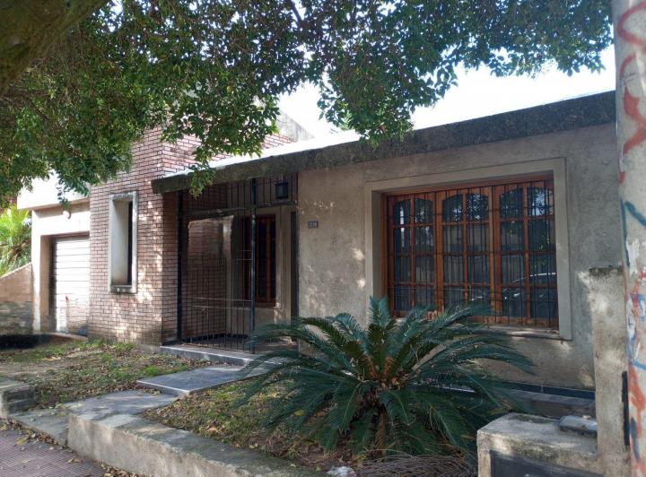 Casa · 131m² · 3 Ambientes · 1 Cochera
