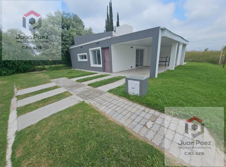 Casa · 102m² · 4 Ambientes · 2 Cocheras