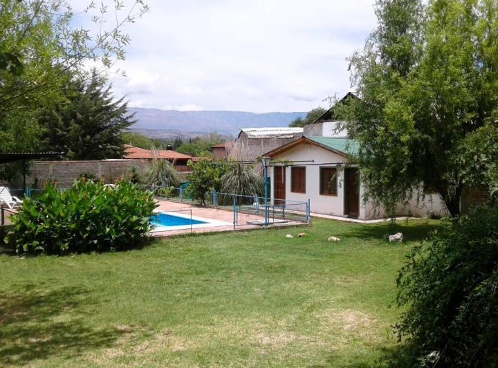 Casa · 480m² · 4 Ambientes · 4 Cocheras