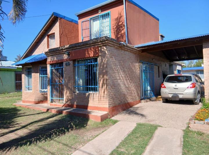 Casa · 158m² · 4 Ambientes · 1 Cochera