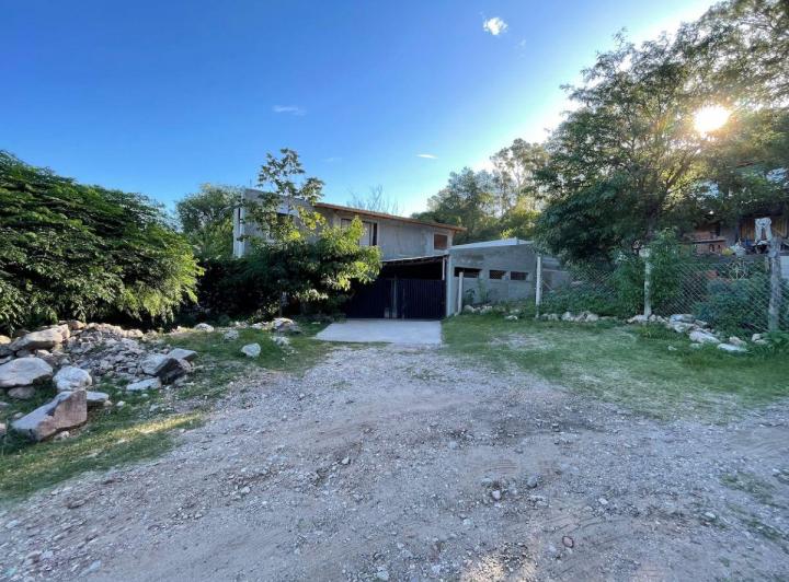 Casa · 260m² · 6 Ambientes · 1 Cochera