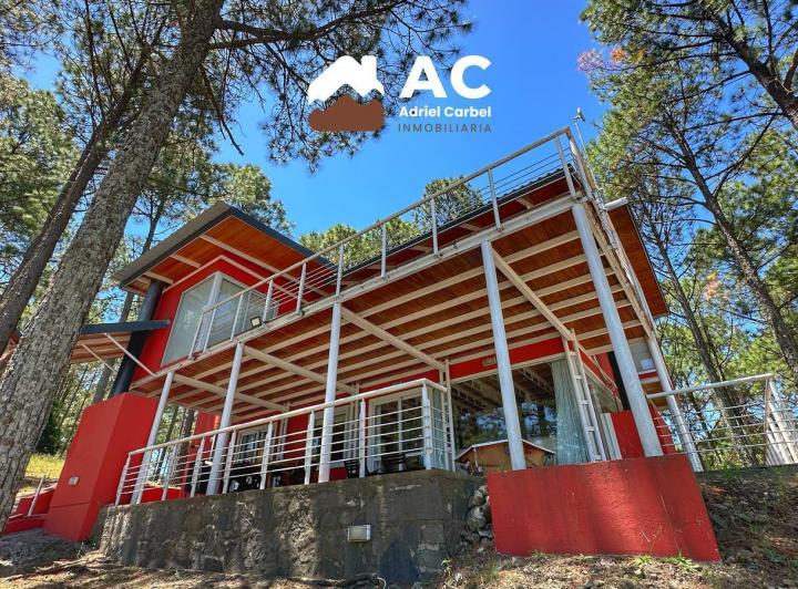 Casa · 258m² · 3 Dormitorios · 2 Cocheras