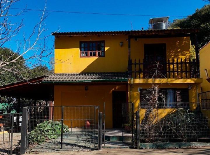 Casa · 245m² · 5 Ambientes · 4 Cocheras