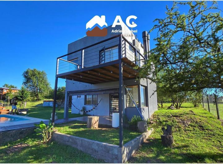 Casa · 1184m² · 3 Ambientes · 2 Cocheras