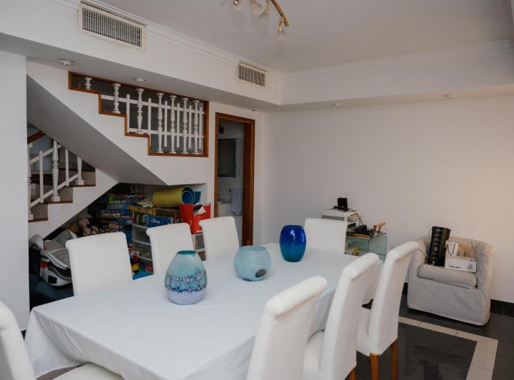 Casa · 375m² · 3 Dormitorios · 2 Cocheras