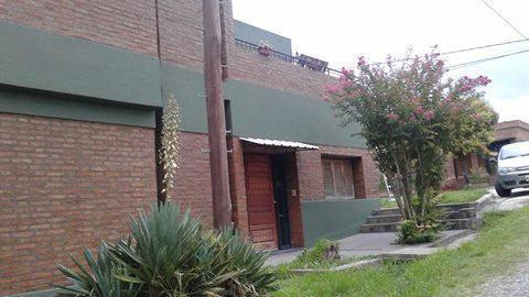 Casa · 180m² · 5 Ambientes · 1 Cochera